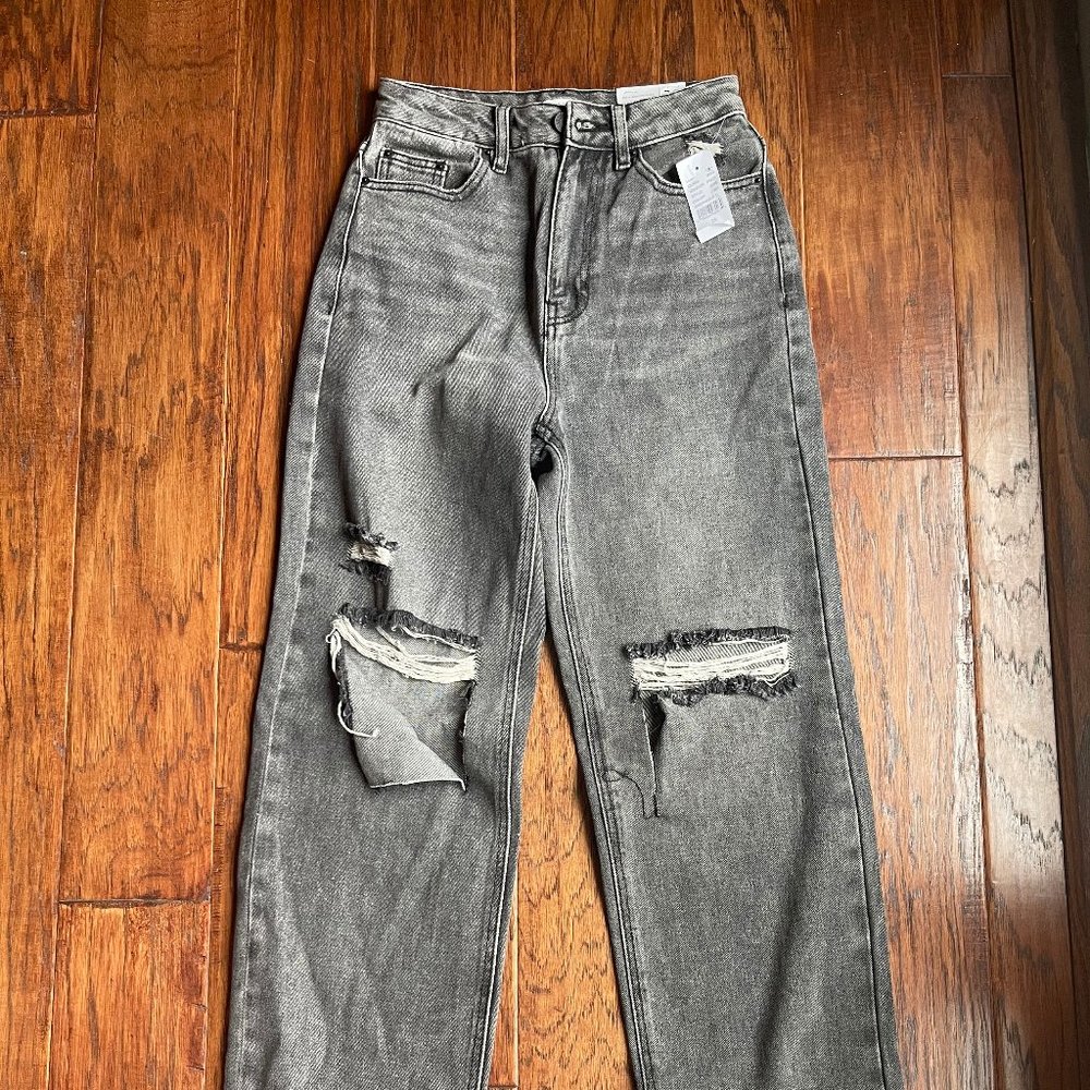 Black distressed Jeans